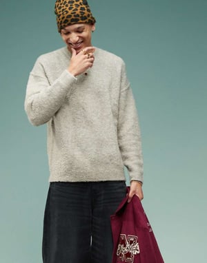 ASOS DESIGN avslappnad stickad texturerad tröja i ljusgrå - LGREY