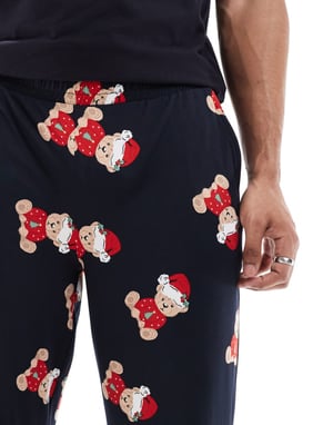 Chelsea Peers Exklusiv His & Hers Jull Teddytryck Pyjamasset i marinblå