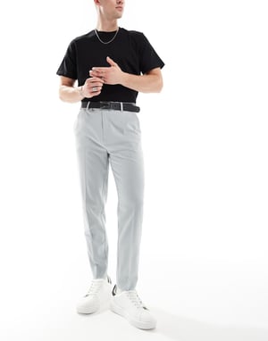 ASOS DESIGN smart tapered fit byxor med uppvikt fåll i ljusgrå
