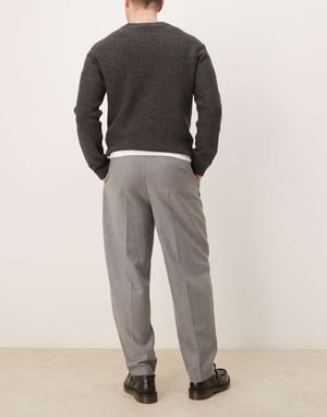 ASOS DESIGN smart oversized tapered byxor med frontveck i ljusgrå borstad tyg
