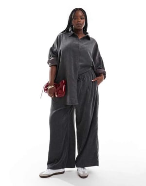 ASOS DESIGN Curve oversized randig kordskjorta i grått