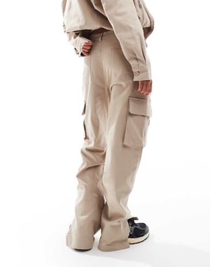 Sixth June avslappnad byxset i beige