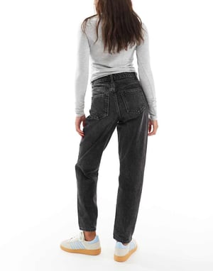 Miss Selfridge hög midja mom jeans i svart tvätt