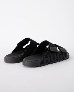 Evander Slides in Black
