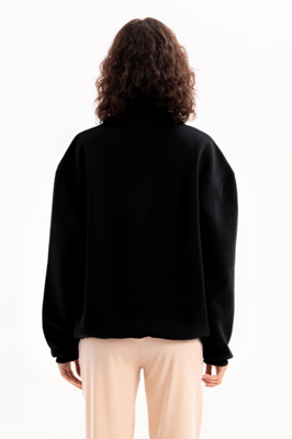 JUSTEVER Oversize Fit Stand Collar Halv Dragkedja Upphöjd Svart Damtröja - Cass