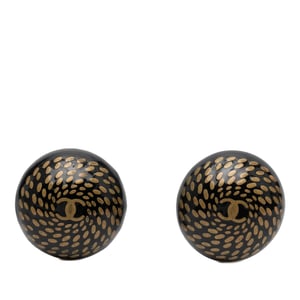 Pre-owned Cc Resin And Gold Plated Button Clip On Earrings
