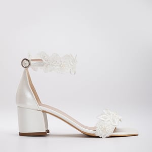 Dana Lace Bridal Laag Hak Sandalen