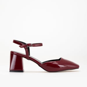 Kayla Pumps met Blokhak