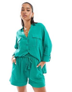 Accessorize beach short co-ord in green