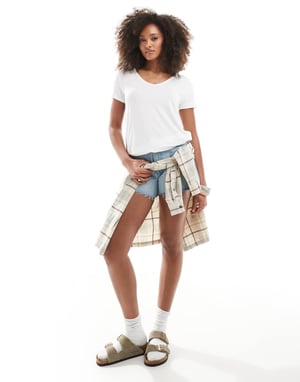 Hollister logo detail relaxed t-shirt in white