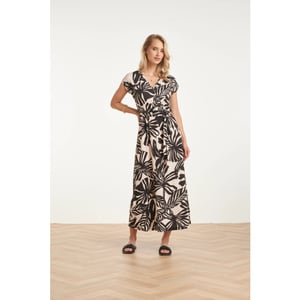 Smashed Lemon Wikkeleffect maxi-jurk met bladprint in zwart en ecru |