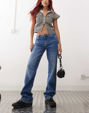Noisy May Nila low rise wide fit jeans in mid wash