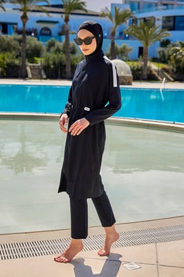 Zwarte, bescheiden badmode Burkini-set met volledige dekking