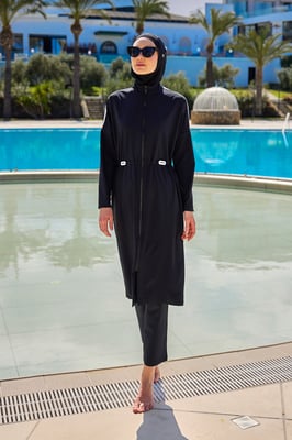 Zwarte, bescheiden badmode Burkini-set met volledige dekking