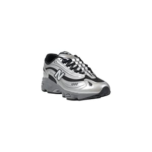 New Balance Silver Syntetiska Atletiska Sneakers