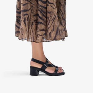 Jaylan Sol Black Leather Sandals