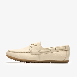 Elliotte Boat Cream Leather Shoes
