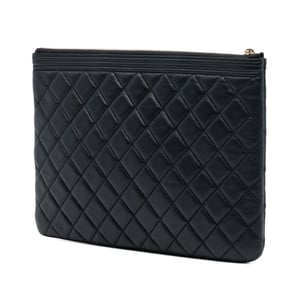 Begagnad Medium Quiltad Caviar Boy O Väska Clutch