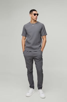 Regular Fit Pleated T-Shirt and Slim Tapered Jogger Set