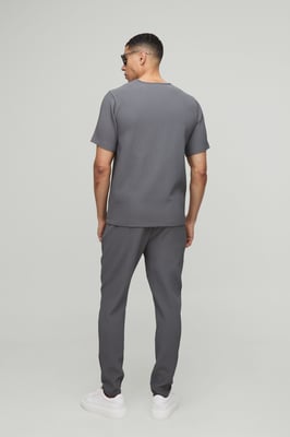 Regular Fit Pleated T-Shirt and Slim Tapered Jogger Set