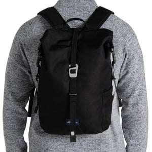 Craghoppers Classic Kiwi II Rulltopp 16L Ryggsäck (Svart)
