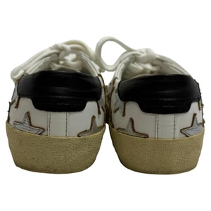 Saint Laurent SL/06 Ster Lage Sneakers in Witte Kalfsleer