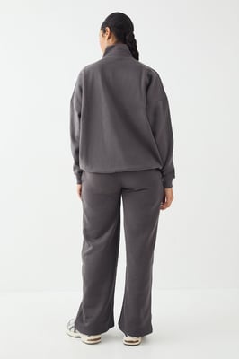 DSGN Studio Applique Straight Leg Jogger