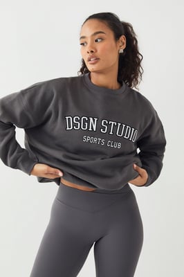 DSGN Studio Applique Oversized Sweatshirt