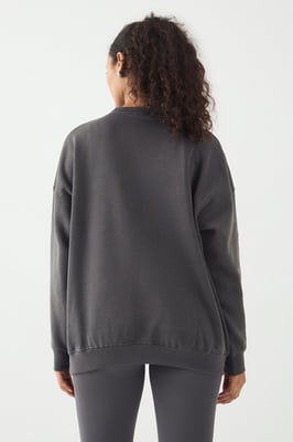 DSGN Studio Applique Oversized Sweatshirt