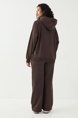 Petite DSGN Studio Applique Straight Leg Jogger