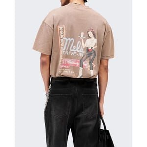 Represent Heren mel's dinner t-shirt