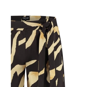 Lady Day Shorty pania print