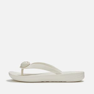 FitFlop Iqushion Glossy Button Women's Cream Flip Flops