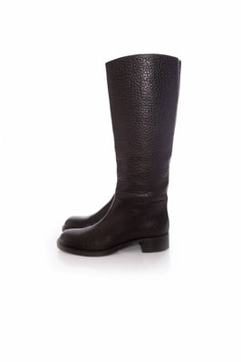 Prada, zwarte laarzen van generfd leer.