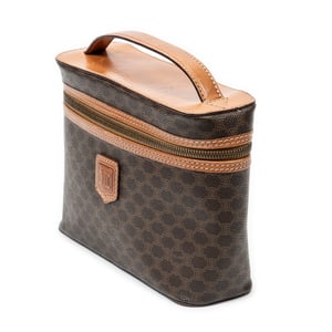 Top Handle Toiletry Pouch  Pouch