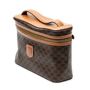 Top Handle Toiletry Pouch Pouch