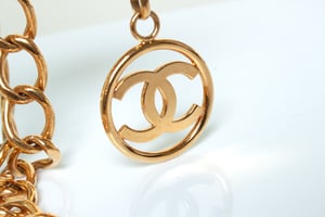Chanel, verguld metalen 93 riem - ketting met CC-logo