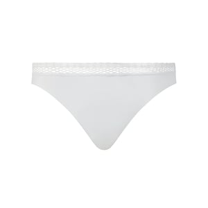 Chantelle String