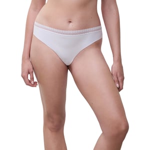 Chantelle String