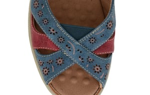 Boulevard Oriana Womens Peep Toe Sandals (Wide Fit)
