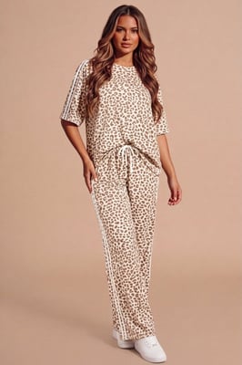 Beige Leopard Print Oversized Loungewear Set With Side Stripe Detail- Orlina