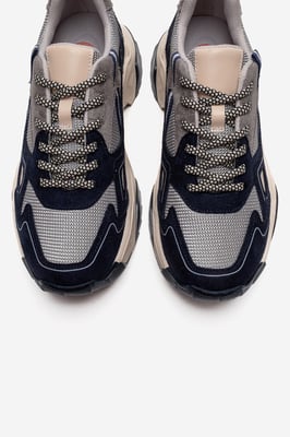 Pleur Fashion Sneaker