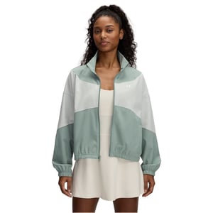 Women's Under Armour Color Block Patterned UA Rival Rain Jacket in Si Grn/Hd Grn