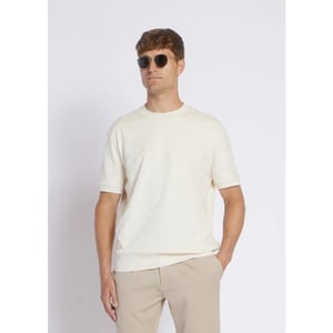 Aeden Silver tee off