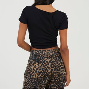 Women's Brave Soul Sweetheart Neck Short Sleeve T-Shirt in Black