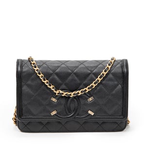 Filigree Wallet on Chain  Shoulder Bag