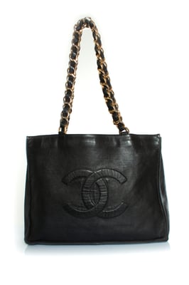 Chanel, Grand shopper in black lambskin leather