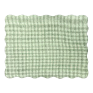 Furn Scallop Quilted Bedspread