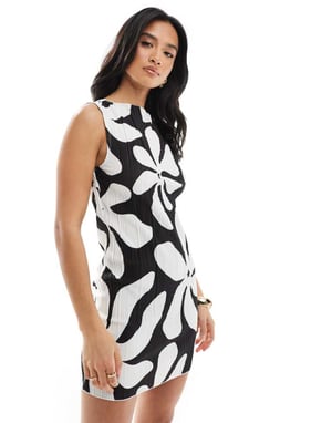 Vero Moda Petite plisse sleeveless mini dress in monochrome floral print