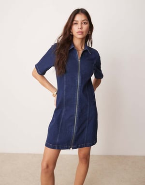 Abercrombie & Fitch denimklänning med dragkedjedetalj i mini A-linje och skaterstil i blåtvätt